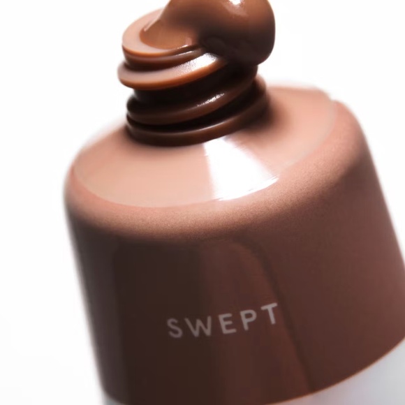 3 / $30 ⚡️Glossier Cloud Paint Seamless Cheek Shades - Picture 3 of 4